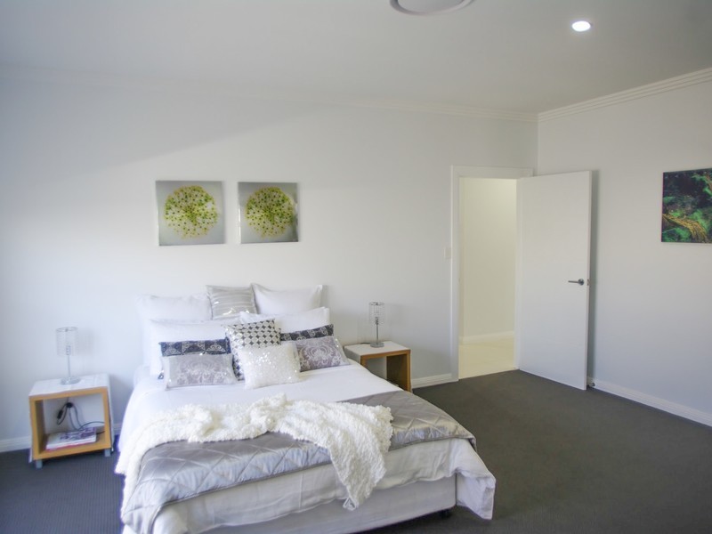 8 Champagne Drive, Dubbo NSW 2830