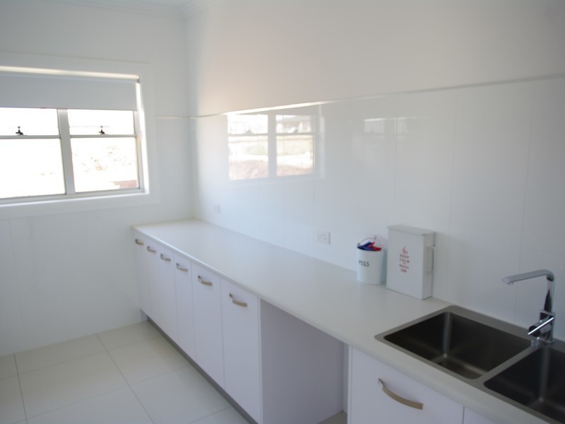 8 Champagne Drive, Dubbo NSW 2830