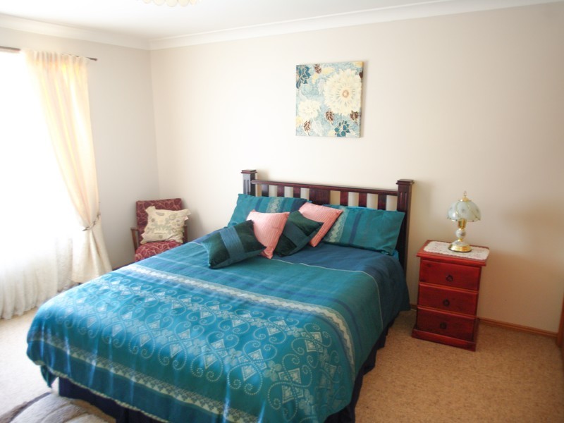 8 Colony Crescent, Dubbo NSW 2830