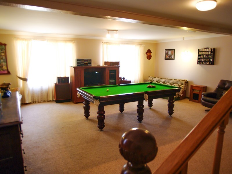 8 Colony Crescent, Dubbo NSW 2830