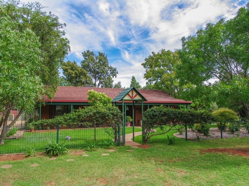 16 Gundong Street, Wongarbon NSW 2831