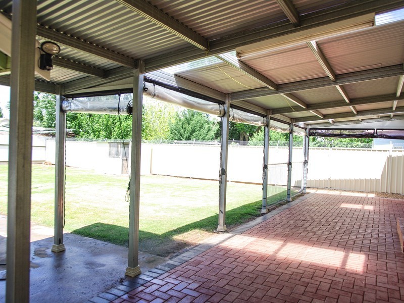 11 Sanderson Street, Dubbo NSW 2830