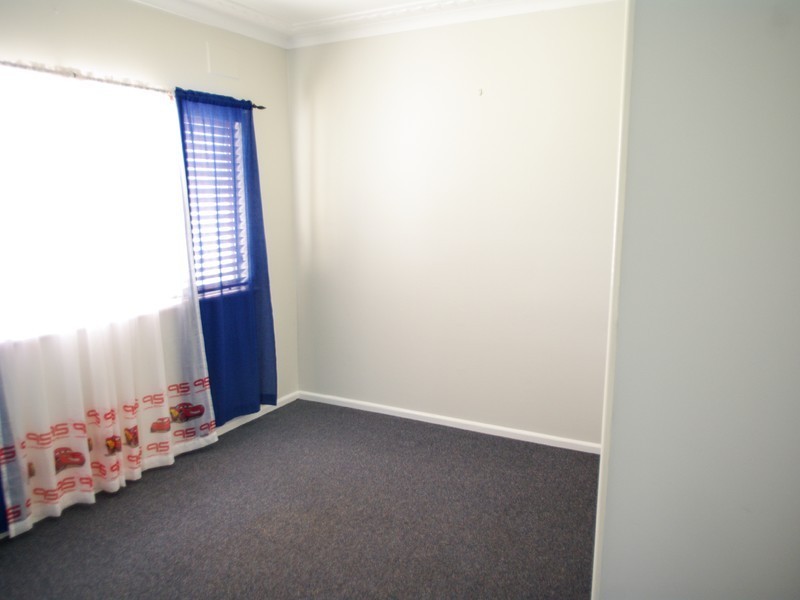 11 Sanderson Street, Dubbo NSW 2830
