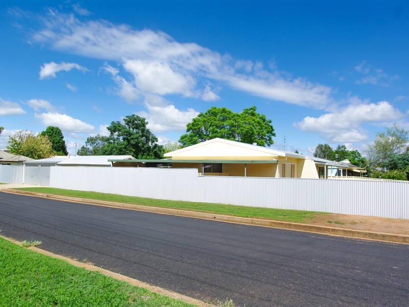 11 Sanderson Street, Dubbo NSW 2830