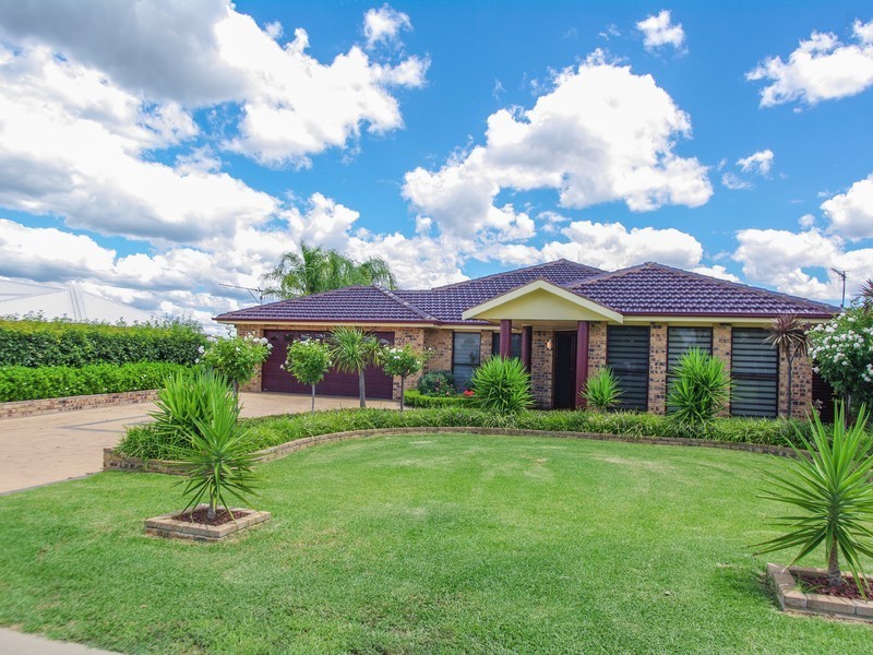 9 Ashlundie Crescent, Dubbo NSW 2830