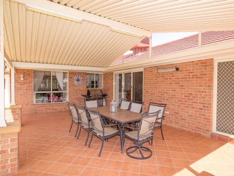 16 Lancaster Park Place, Dubbo NSW 2830