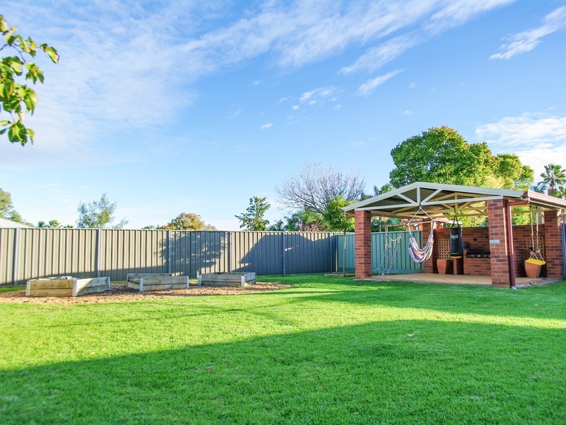 44 Meadowbank Drive, Dubbo NSW 2830