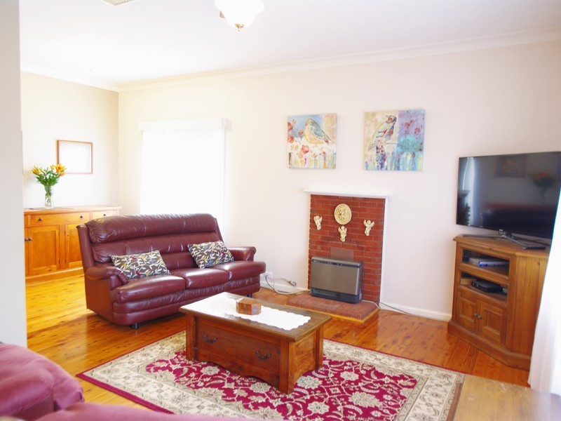 3 Strickland Street, Dubbo NSW 2830