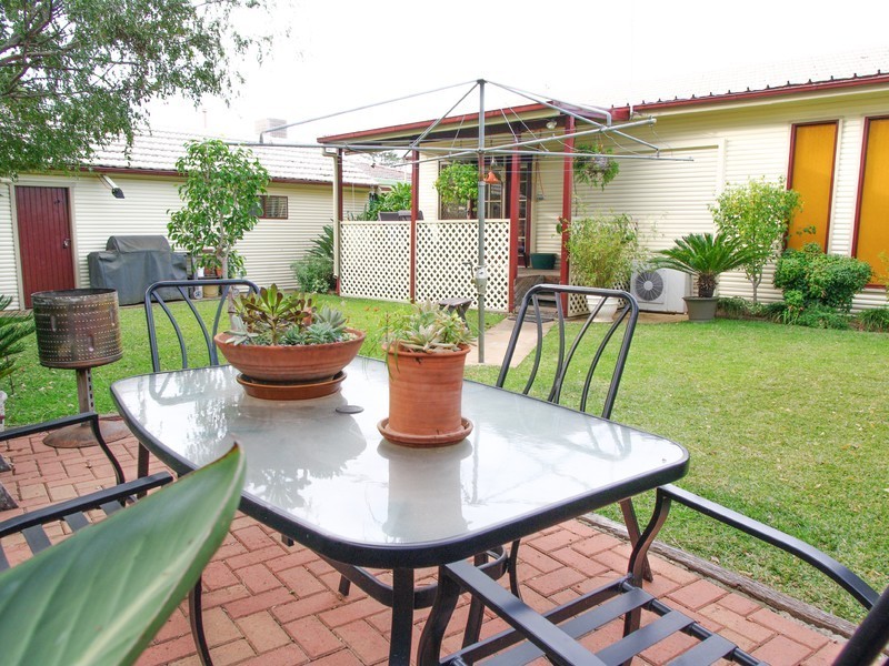 3 Strickland Street, Dubbo NSW 2830