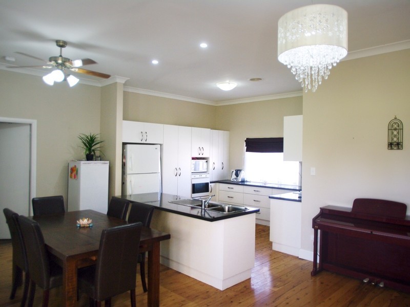 357 Darling Street, Dubbo NSW 2830