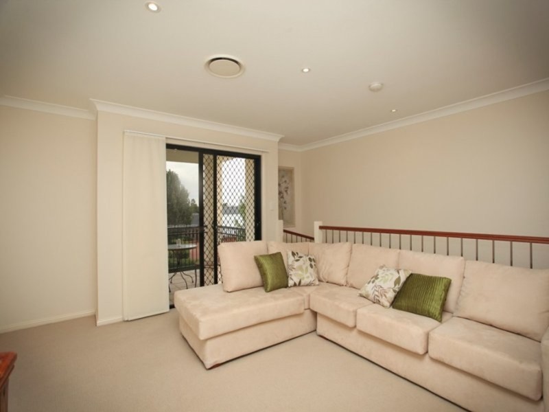 19 Lakeside Circuit, Dubbo NSW 2830