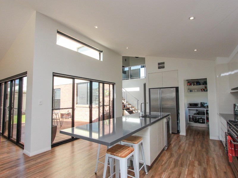 16 Champagne Drive, Dubbo NSW 2830