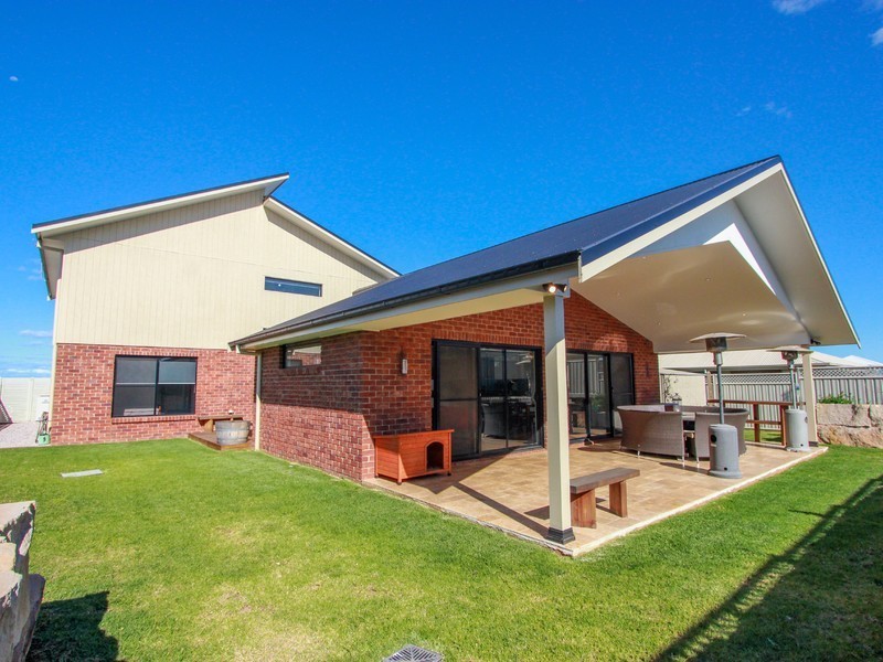 16 Champagne Drive, Dubbo NSW 2830