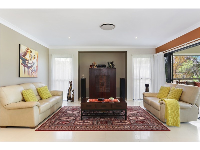 127 Gordon Circuit, Seventeen Mile Rocks QLD 4073