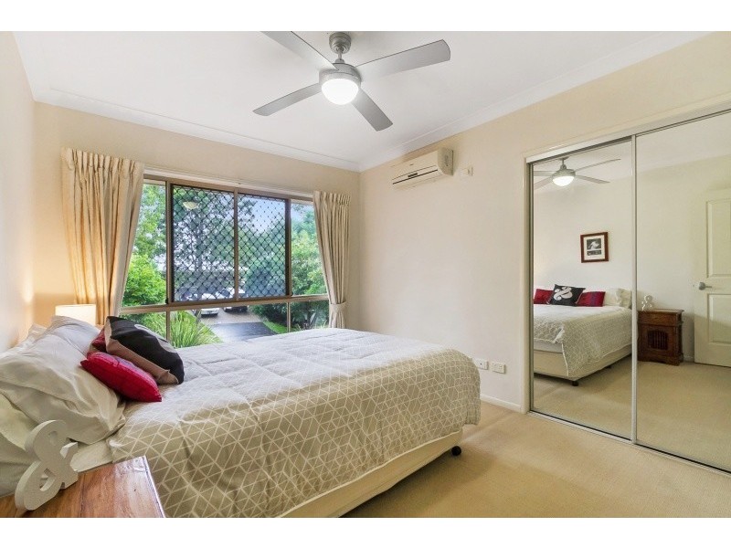 20 Jacksonia Drive, Seventeen Mile Rocks QLD 4073