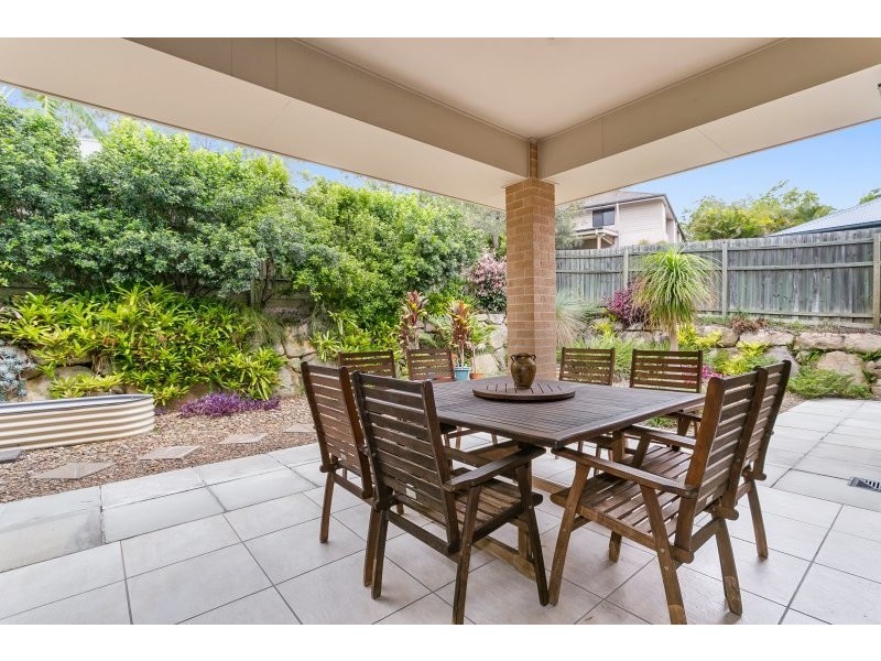 20 Jacksonia Drive, Seventeen Mile Rocks QLD 4073