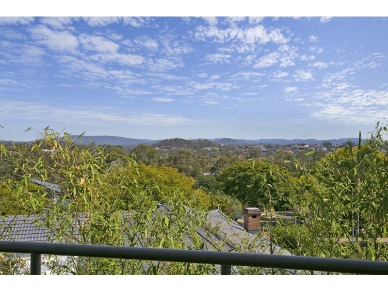 65 Dove Tree Crescent, Sinnamon Park QLD 4073