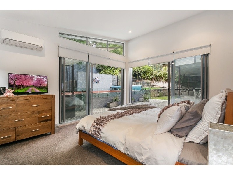102 Gordon Circuit, Seventeen Mile Rocks QLD 4073