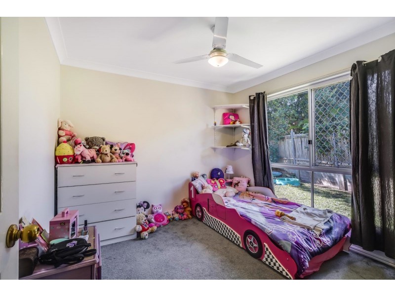15 Paramount Drive, Warner QLD 4500