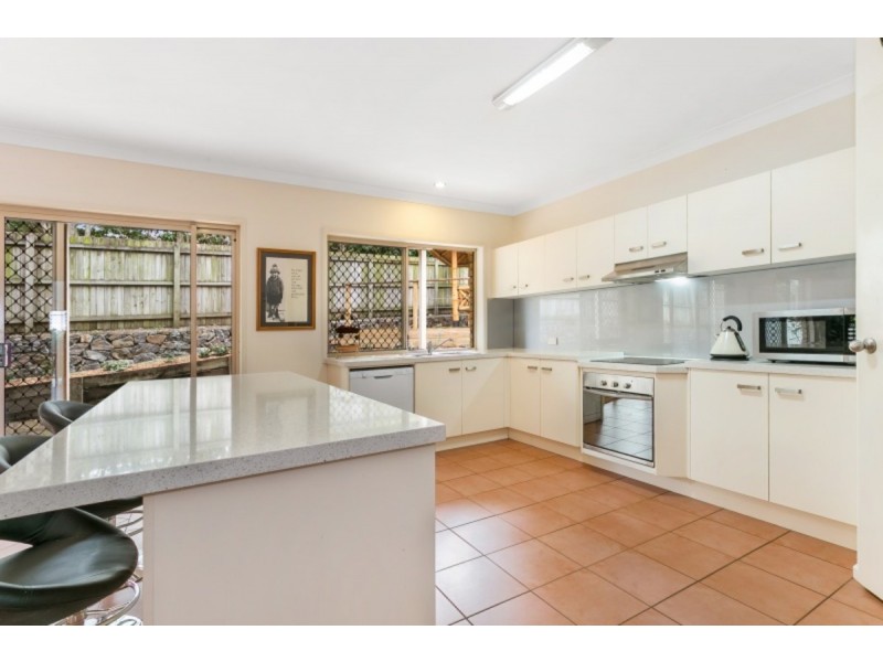32 Deborah Place, Westlake QLD 4074