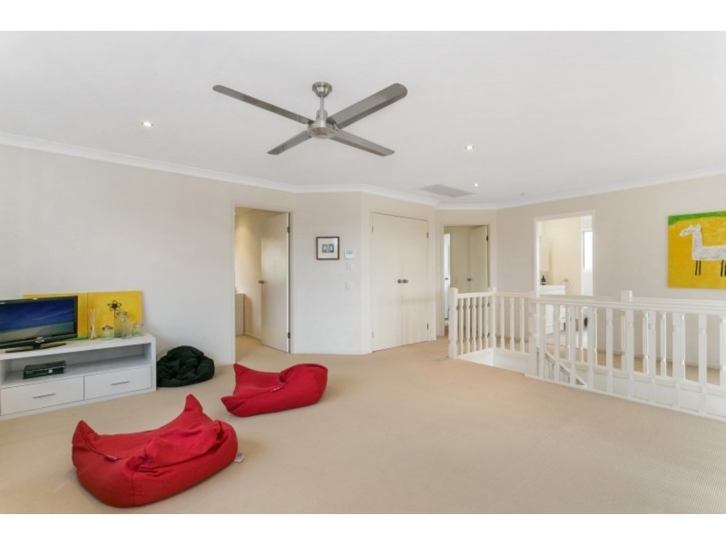 32 Deborah Place, Westlake QLD 4074