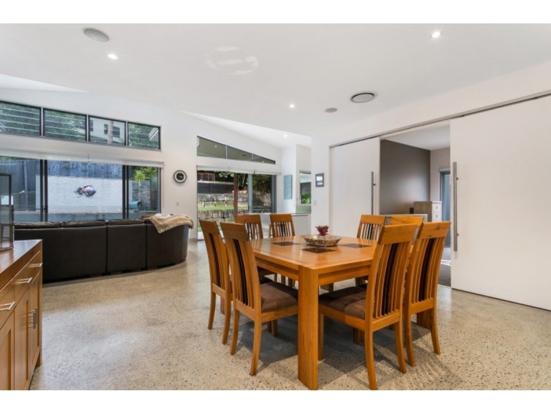 102 Gordon Circuit, Seventeen Mile Rocks QLD 4073