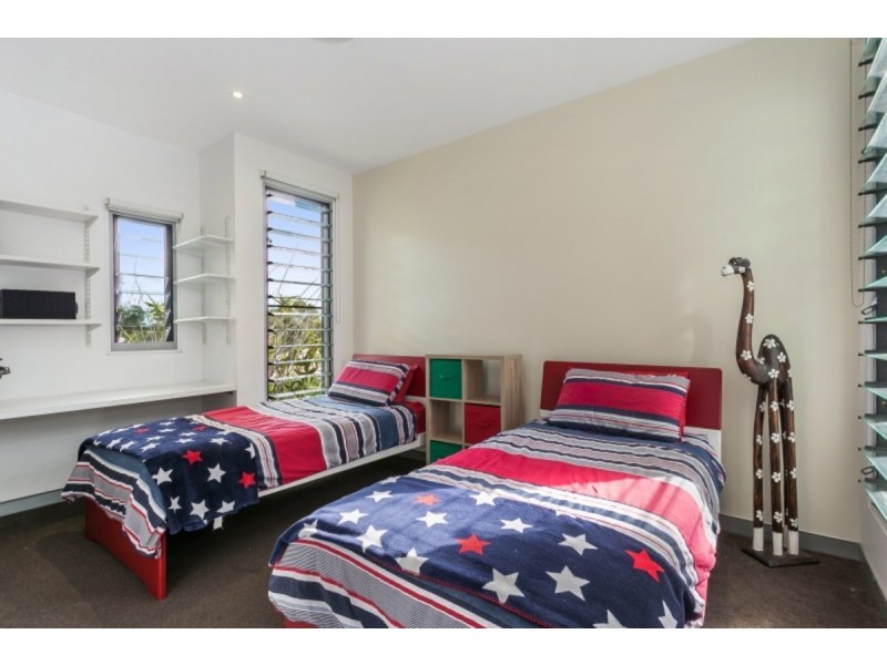 102 Gordon Circuit, Seventeen Mile Rocks QLD 4073