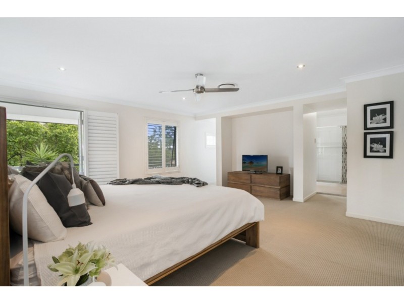 8 Pandorea Close, Seventeen Mile Rocks QLD 4073