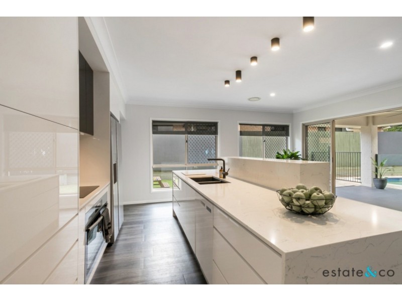 161 Edenbrooke Drive, Seventeen Mile Rocks QLD 4073