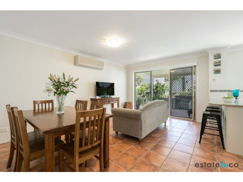 8 Deborah Place, Westlake QLD 4074