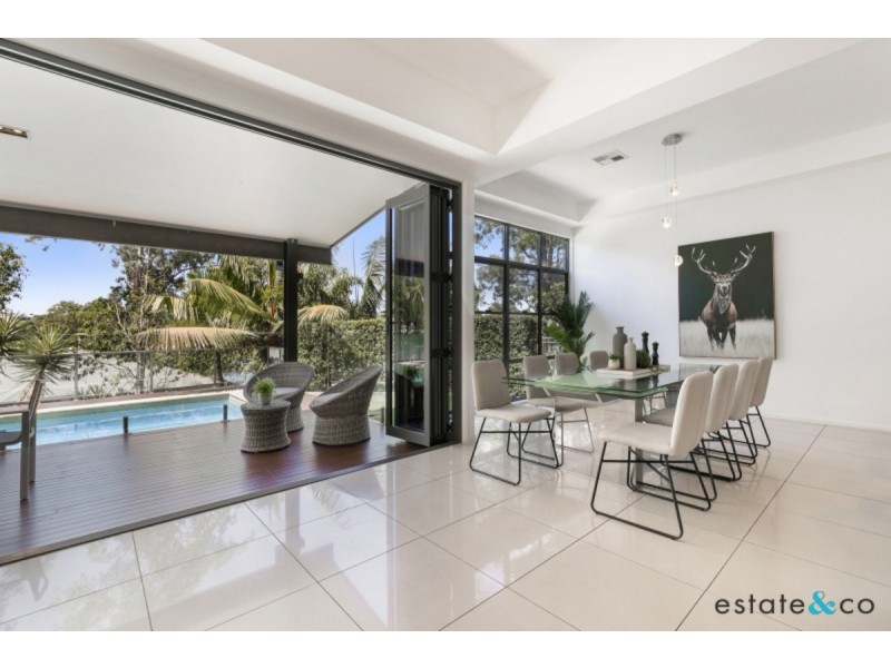 4 Eucalyptus Crt, Seventeen Mile Rocks QLD 4073