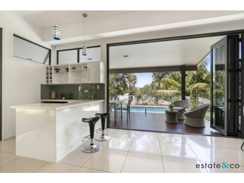 4 Eucalyptus Crt, Seventeen Mile Rocks QLD 4073
