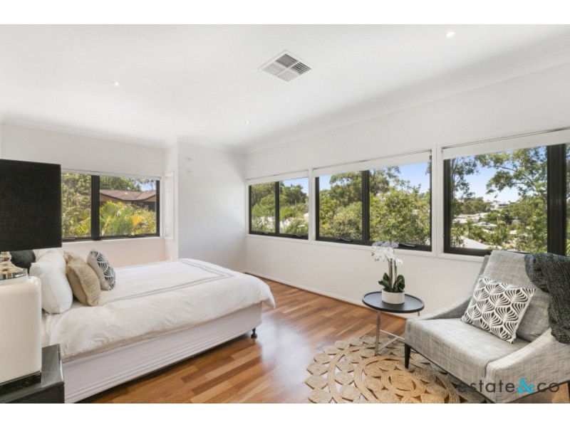 4 Eucalyptus Crt, Seventeen Mile Rocks QLD 4073