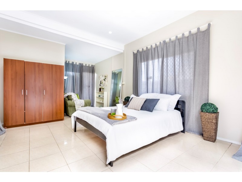 100 Dudley St East, Annerley QLD 4103