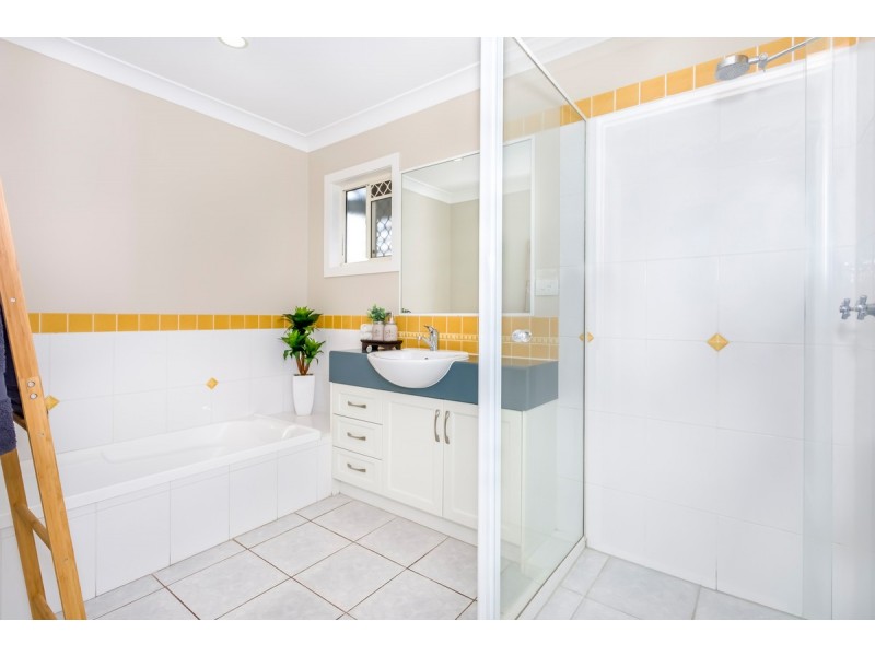 100 Dudley St East, Annerley QLD 4103