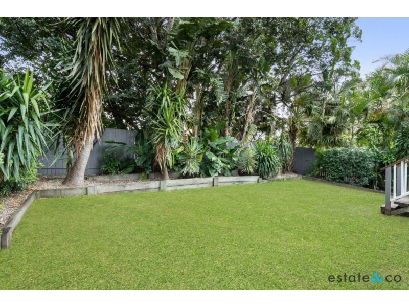 823 Oxley Road, Corinda QLD 4075