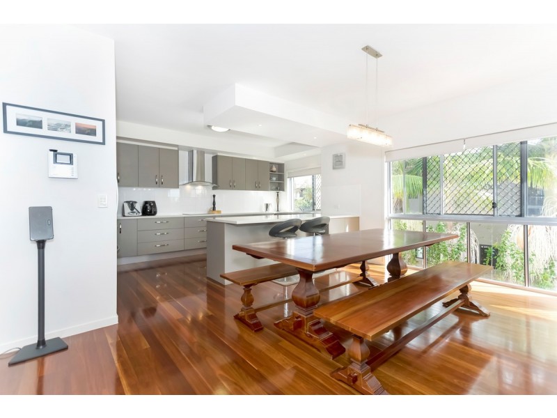 21 Wilson Esplanade, Redland Bay QLD 4165