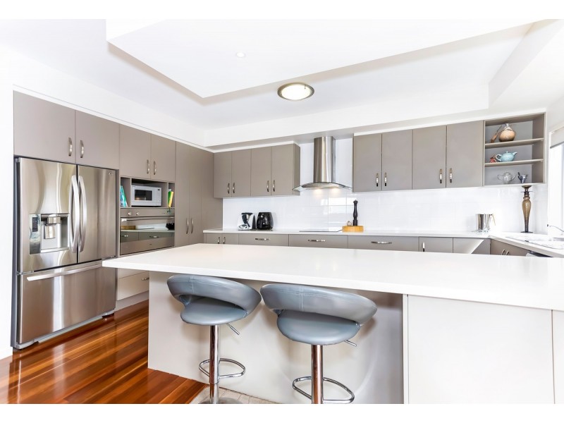 21 Wilson Esplanade, Redland Bay QLD 4165