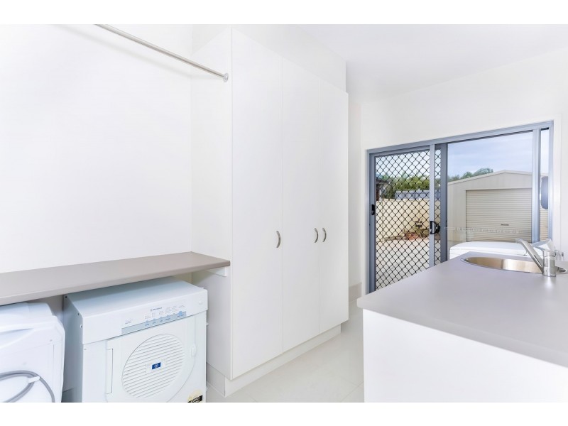 21 Wilson Esplanade, Redland Bay QLD 4165