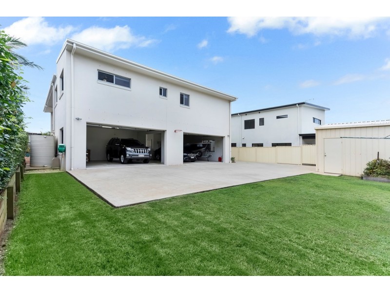 21 Wilson Esplanade, Redland Bay QLD 4165