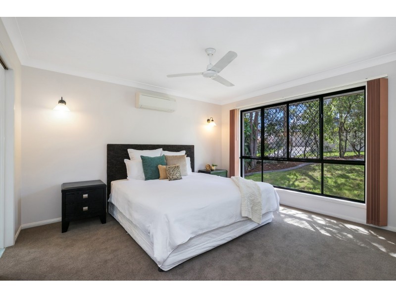 96 Brookeside Crescent, Seventeen Mile Rocks QLD 4073