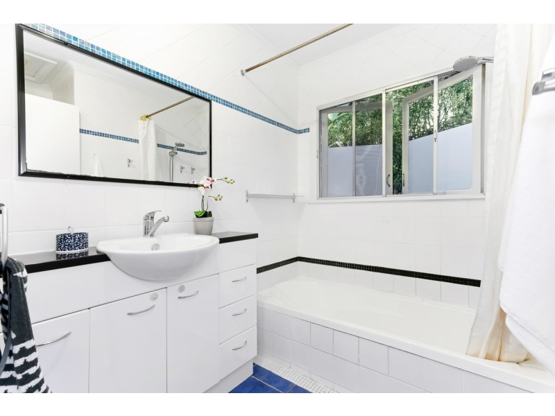 8 Goomerah Street, Mount Gravatt East QLD 4122