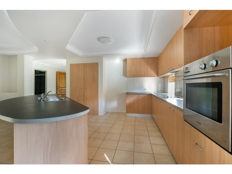 71 Brookeside Crescent, Seventeen Mile Rocks QLD 4073