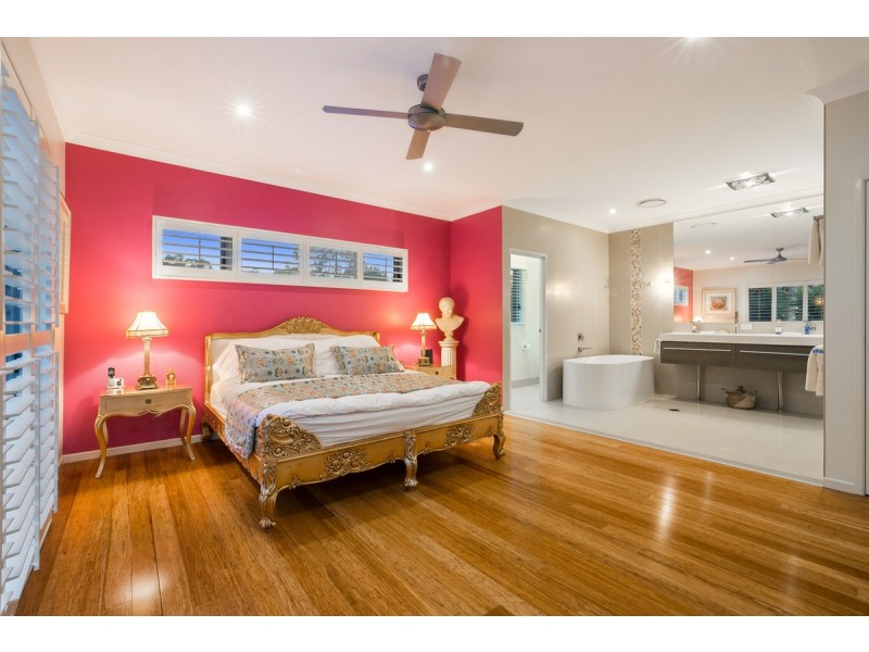 2 Paterson Street, Seventeen Mile Rocks QLD 4073