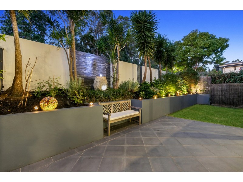 2 Paterson Street, Seventeen Mile Rocks QLD 4073