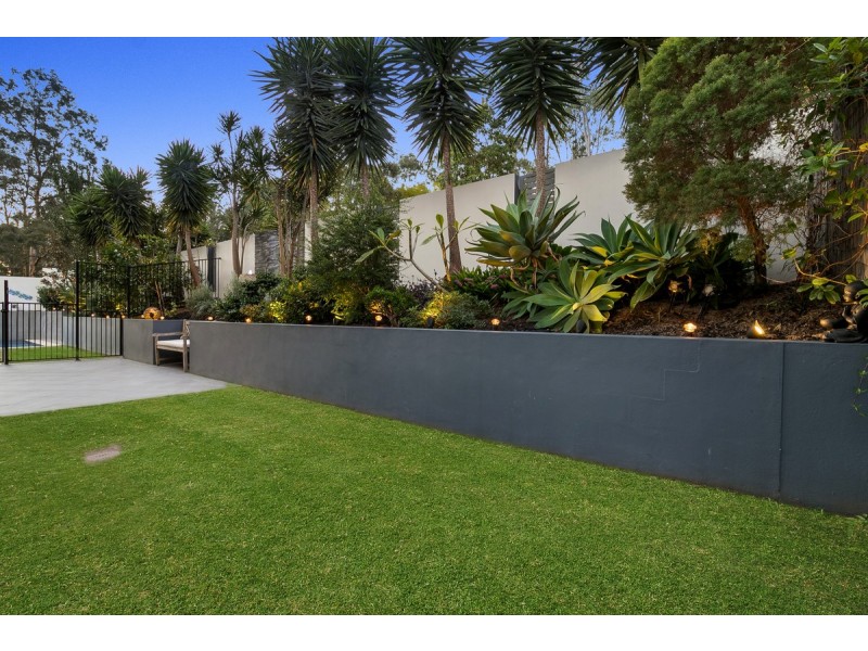 2 Paterson Street, Seventeen Mile Rocks QLD 4073