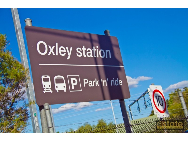 2 Paterson Street, Seventeen Mile Rocks QLD 4073