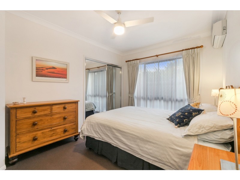 94 Brookeside Crescent, Seventeen Mile Rocks QLD 4073