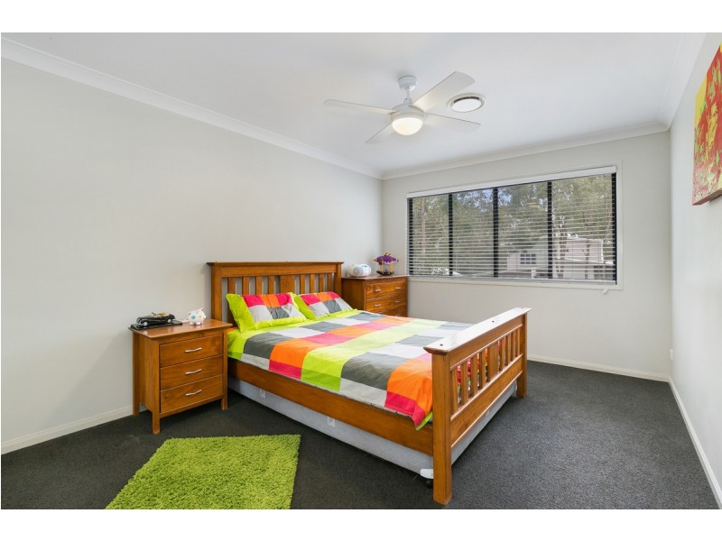 70 Gordon Circuit, Seventeen Mile Rocks QLD 4073