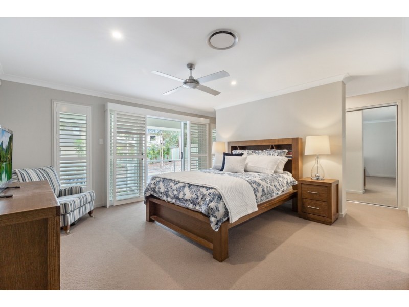 115 Gordon Circuit, Seventeen Mile Rocks QLD 4073